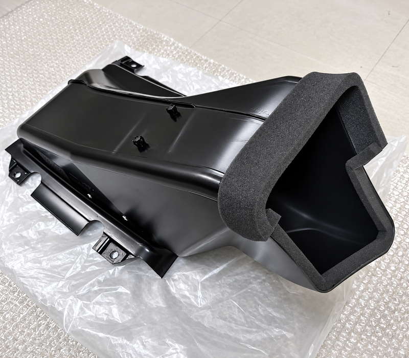 Genuine Nissan Engine Oil Cooler Duct Fits Nissan R35 GT-R (DBA)