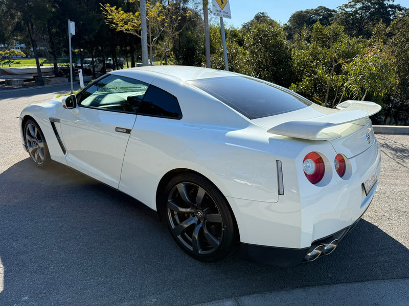 Nissan R35 GTR "Premium"  229,xxxkm, Extensive Maintenance Carried Out