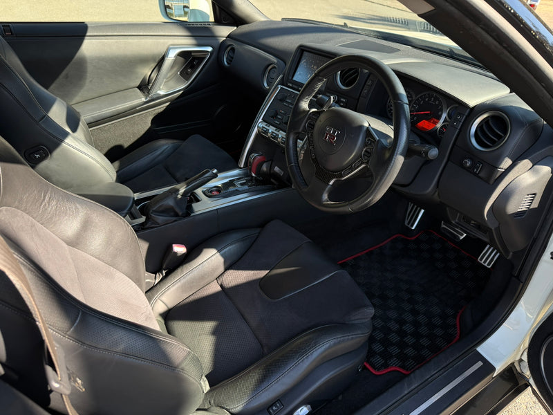 Nissan R35 GTR "Premium"  229,xxxkm, Extensive Maintenance Carried Out