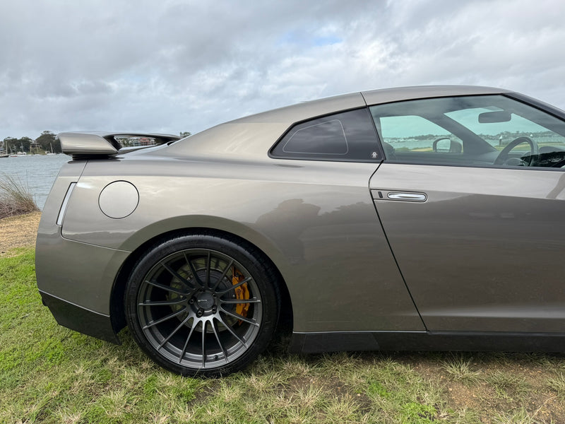Nissan R35 GTR, Titanium, 58,xxxKM, LOTS JDM EXTRAS!