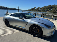 Nissan R35 GT-R Premium, 107,xxxKM, Silver