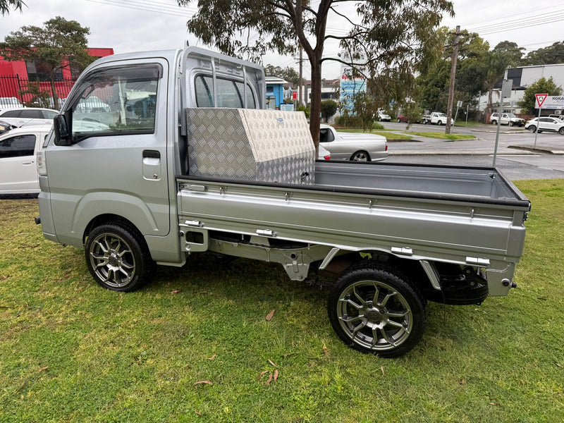 Daihatsu S510 Hijet Auto 4x4, 11,xxxKM
