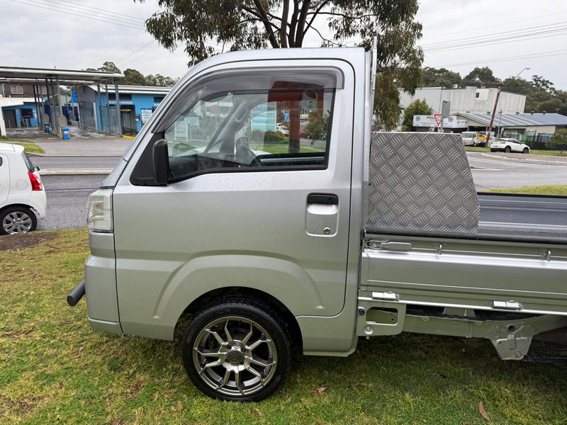 Daihatsu S510 Hijet Auto 4x4, 11,xxxKM