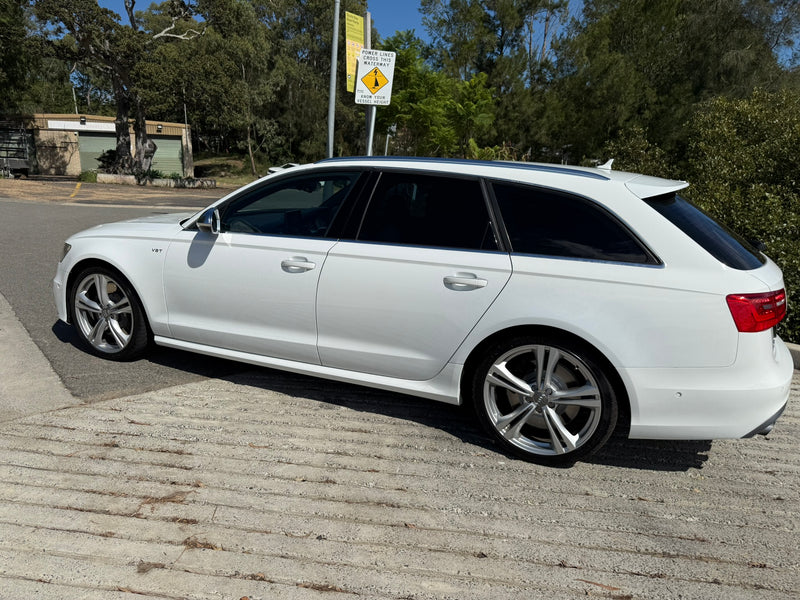 Audi 2013 S6 Avant, 77,xxxkm, Twin Turbo V8