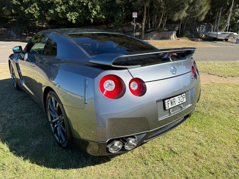 Nissan R35 GTR "PURE" 63,xxxKM 2008 Late headlights, DBA Wheels