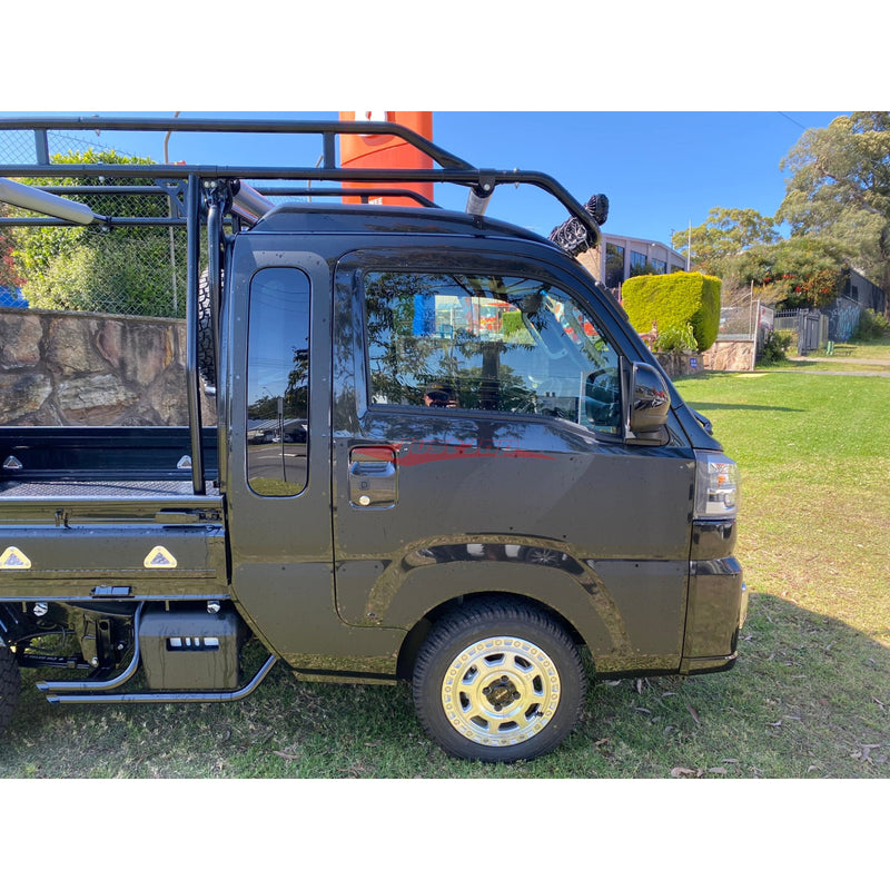 Daihatsu Hi-Jet 2024 4x4 Manual, Brand New, Fully Decked Out In Hard cargo Accessories