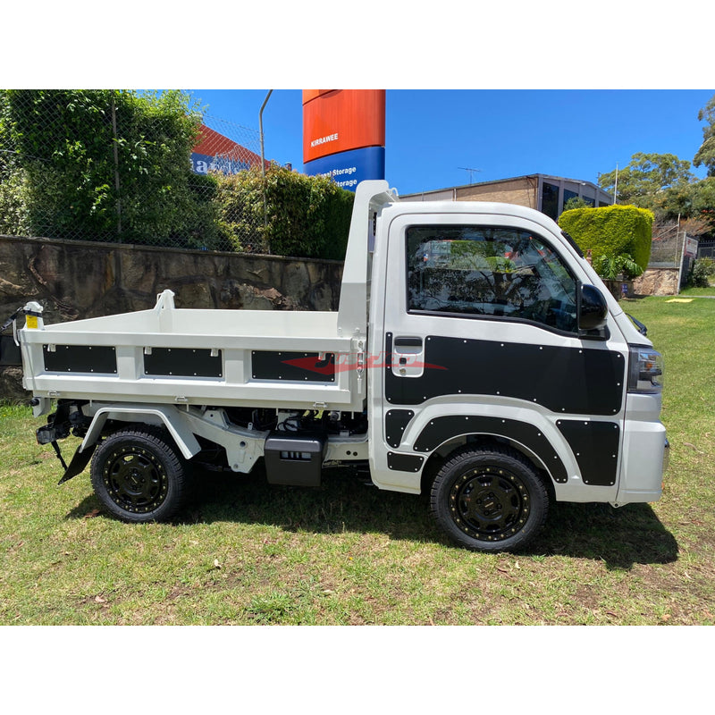 Daihatsu Hi-Jet 2024 Automatic TIPPER, 4x4, diff lock, key less entry