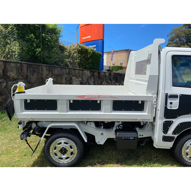 Daihatsu Hi-Jet 2024 Automatic TIPPER, 4x4, diff lock, key less entry