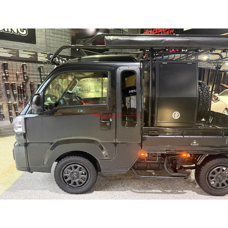 Daihatsu Hi-Jet 4x4 Manual, Full Hard Cargo Fit Out