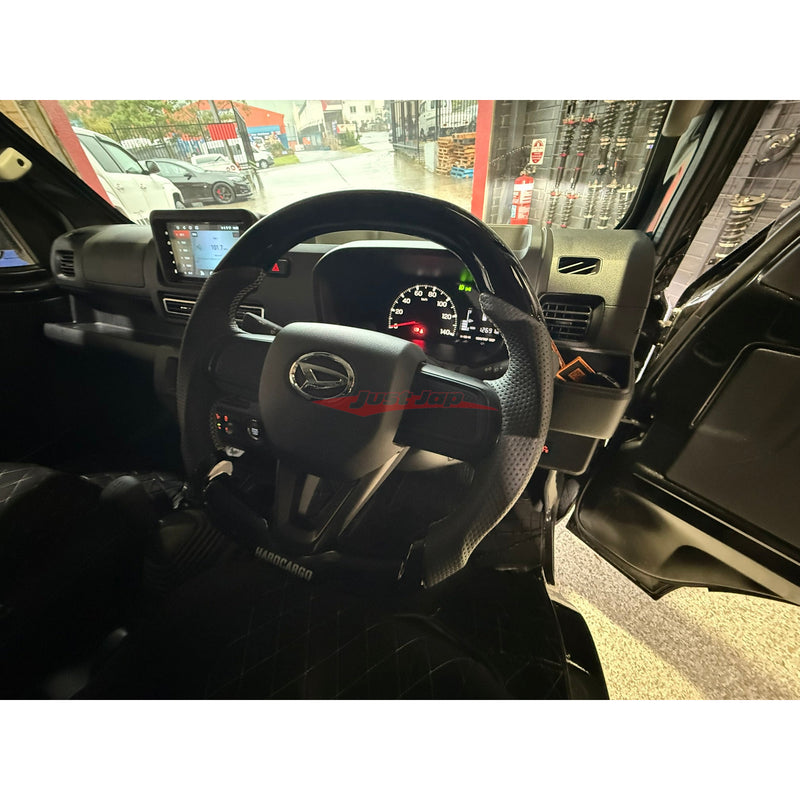 Daihatsu Hi-Jet 4x4 Manual, Full Hard Cargo Fit Out