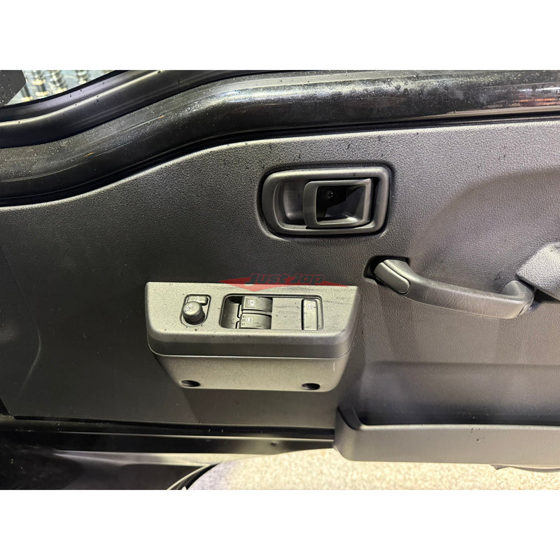 Daihatsu Hi-Jet 4x4 Manual, Full Hard Cargo Fit Out