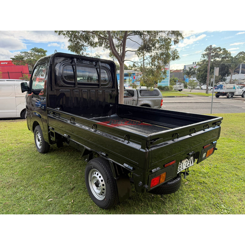 Daihatsu Hi-Jet Automatic 2wd Under 100km