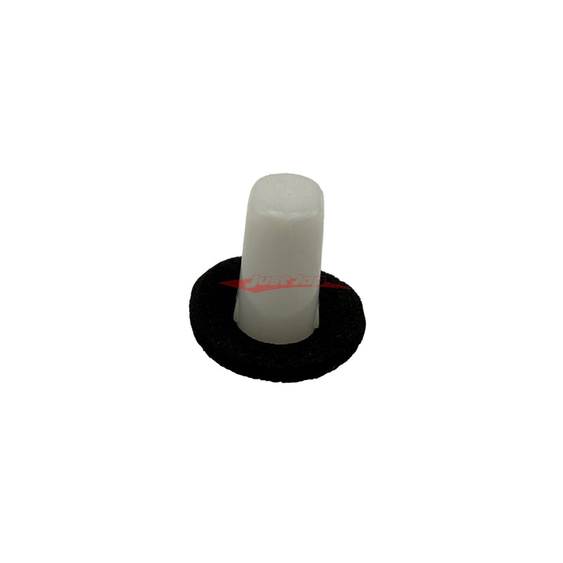 Genuine Nissan Front Windscreen Pillar Trim / Roof Turret Moulding Clip Grommet Fits Nissan R35 GTR