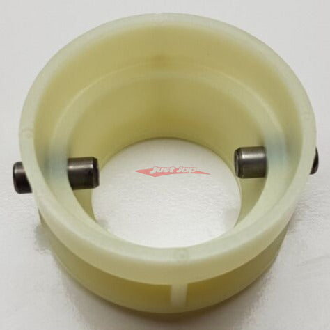 Genuine Nissan Gear Shifter Cup Bush Fits Nissan S13/S14/S15/R31/R32/R33/R34/C34/A31/Z31