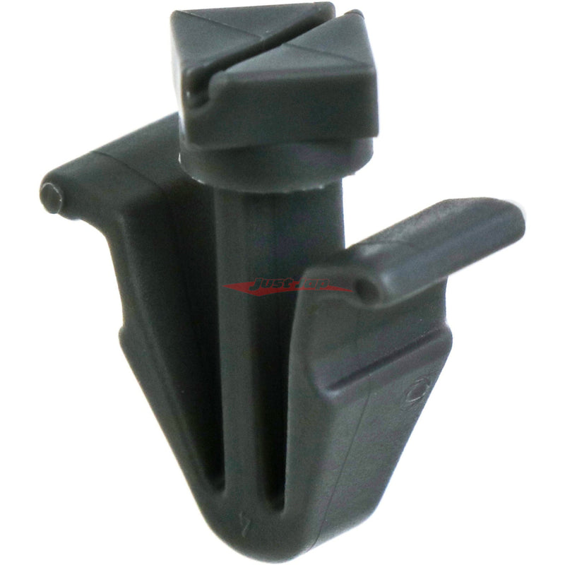 Genuine Nissan Grille Clip Fits Nissan A31/S13/S14/R32/R33/V35/M35/N14/N15/C33/C34/K11/D22/Y61