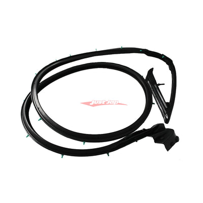 Genuine Nissan Lower Door Rubber Weatherstrip (L/H) Fits Nissan R32 Skyline (Coupe)
