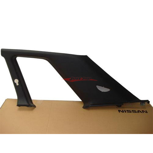 Genuine Nissan Rear Inner Quarter Glass Surround (R/H) Fits Nissan R32 Skyline GTS/T & GTR (Coupe)