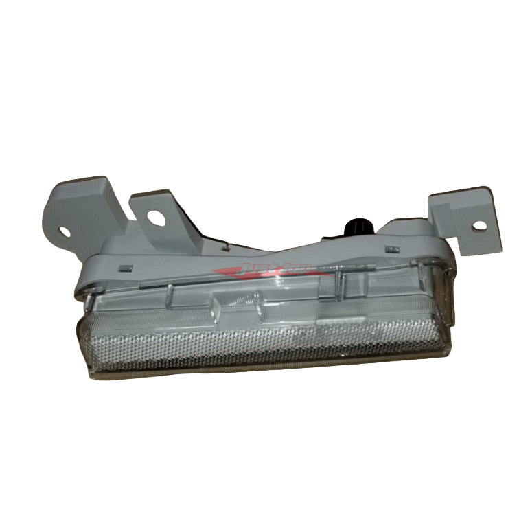 Genuine Nissan Rear Side Marker Reflector R/H Fits Nissan R35 GTR (ADM/JDM)