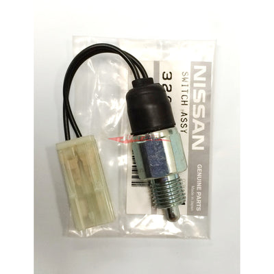 Genuine Nissan Reverse Light Switch Fits Nissan A31/S13/S14/R31/R32/R33/Z31/C32/C33/C34 (CA18/SR20/RB20/RB25DE)