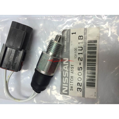Genuine Nissan Reverse Light Switch Fits Nissan R32/R33/Z32 & R34 GT-T (RB25DET/RB26DETT/VQ30DETT)
