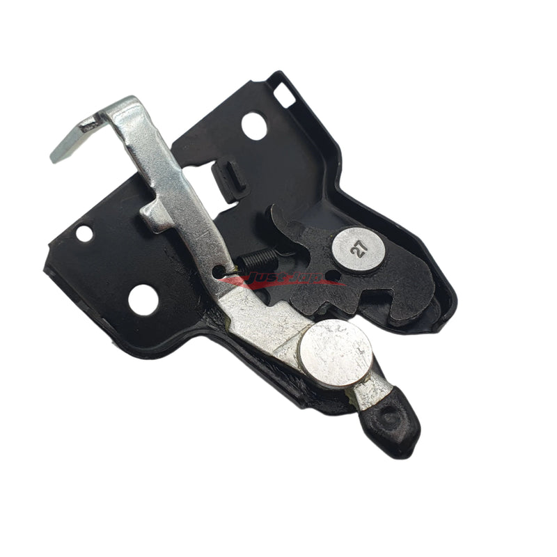 Genuine Nissan Upper Boot Striker Plate Assembly Fits Nissan Silvia S15 (2000~)