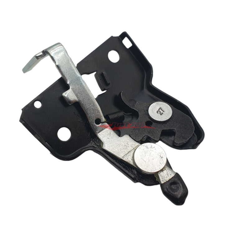 Genuine Nissan Upper Boot Striker Plate Assembly Fits Nissan Silvia S15 (2000~)