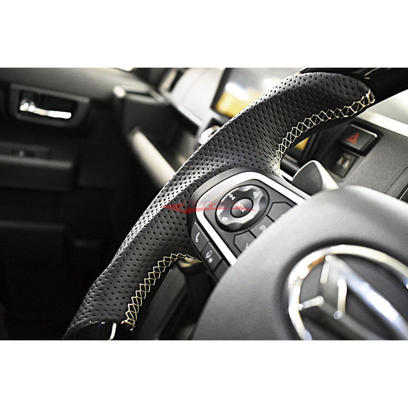 Hard Cargo Piano Black/Perforated Leather Steering Wheel